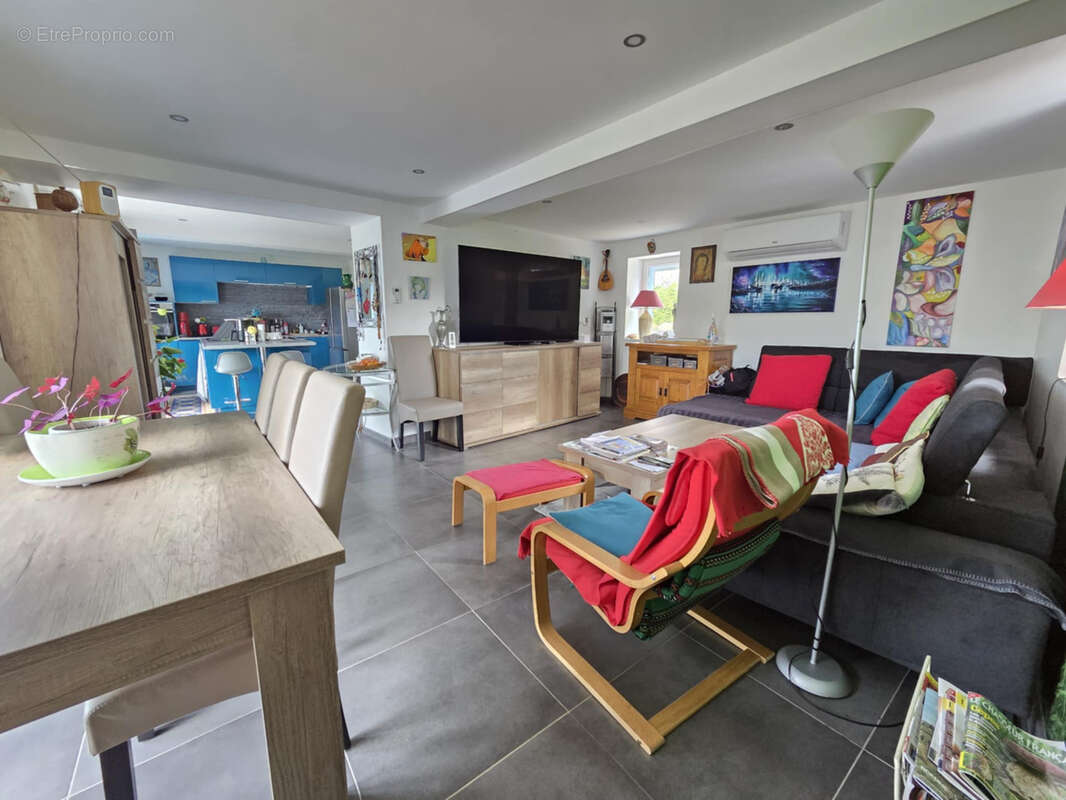 Maison à SAINT-PIERRE-LAVAL