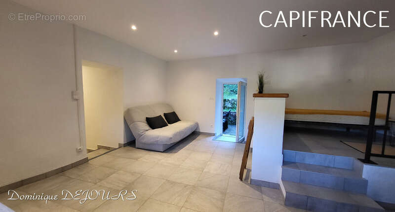 Maison à SAINT-SAUVEUR-DE-MONTAGUT