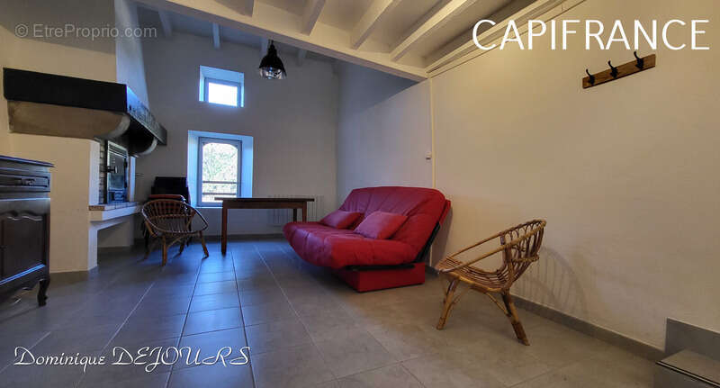 Maison à SAINT-SAUVEUR-DE-MONTAGUT