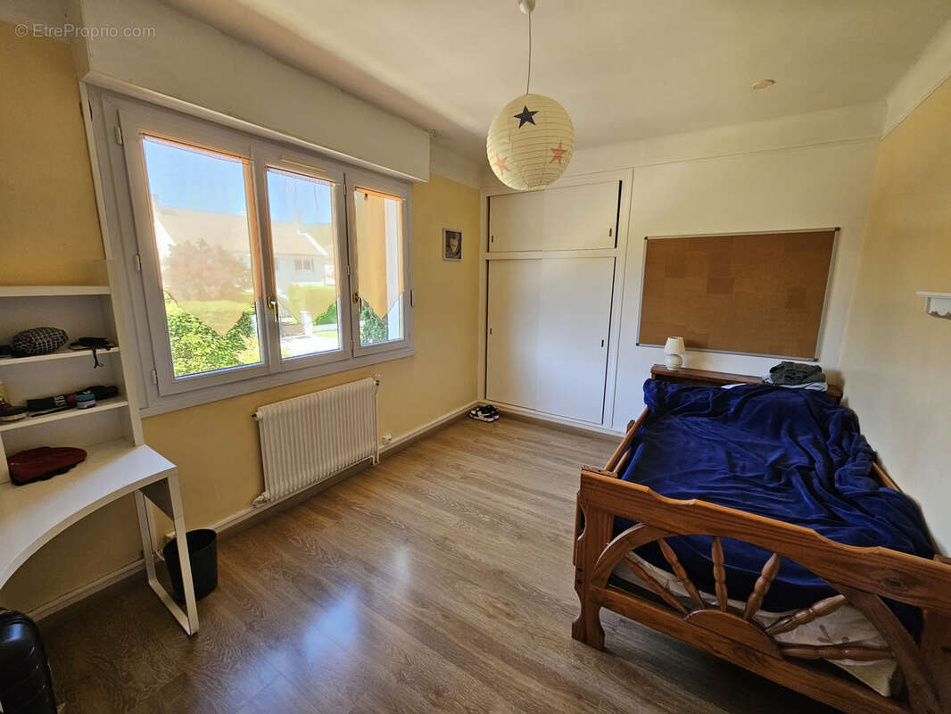 Maison à SAINT-REMY-LES-CHEVREUSE