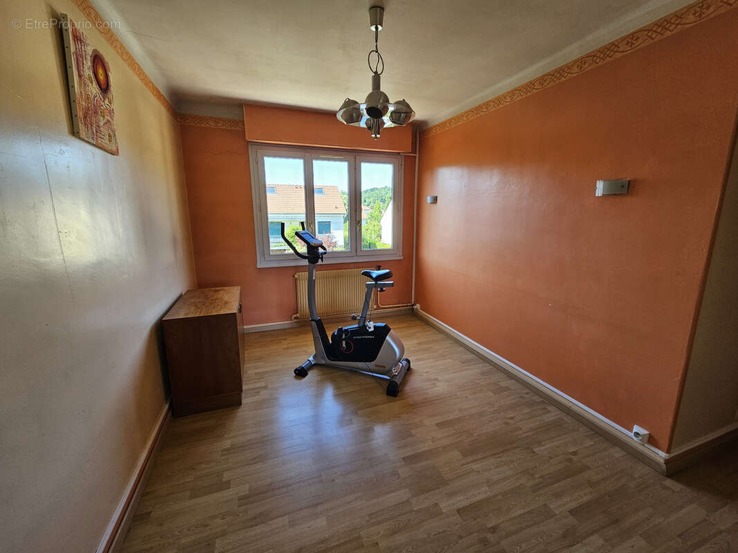 Maison à SAINT-REMY-LES-CHEVREUSE