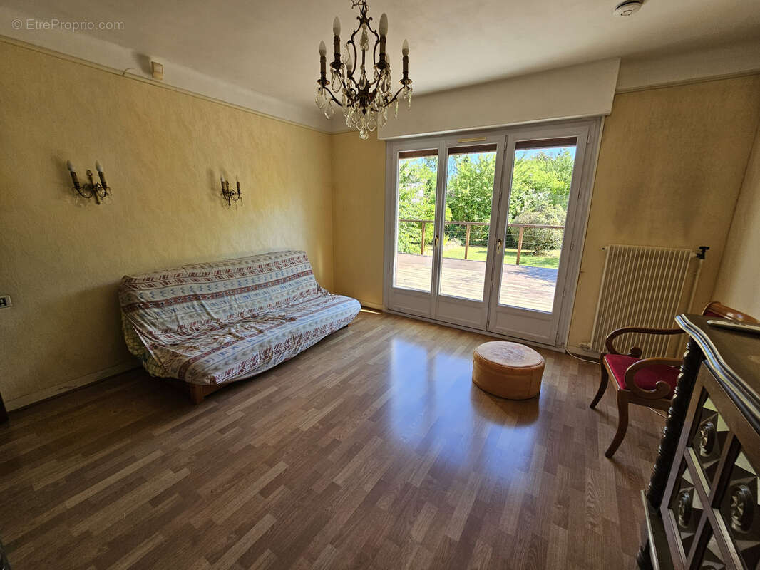 Maison à SAINT-REMY-LES-CHEVREUSE