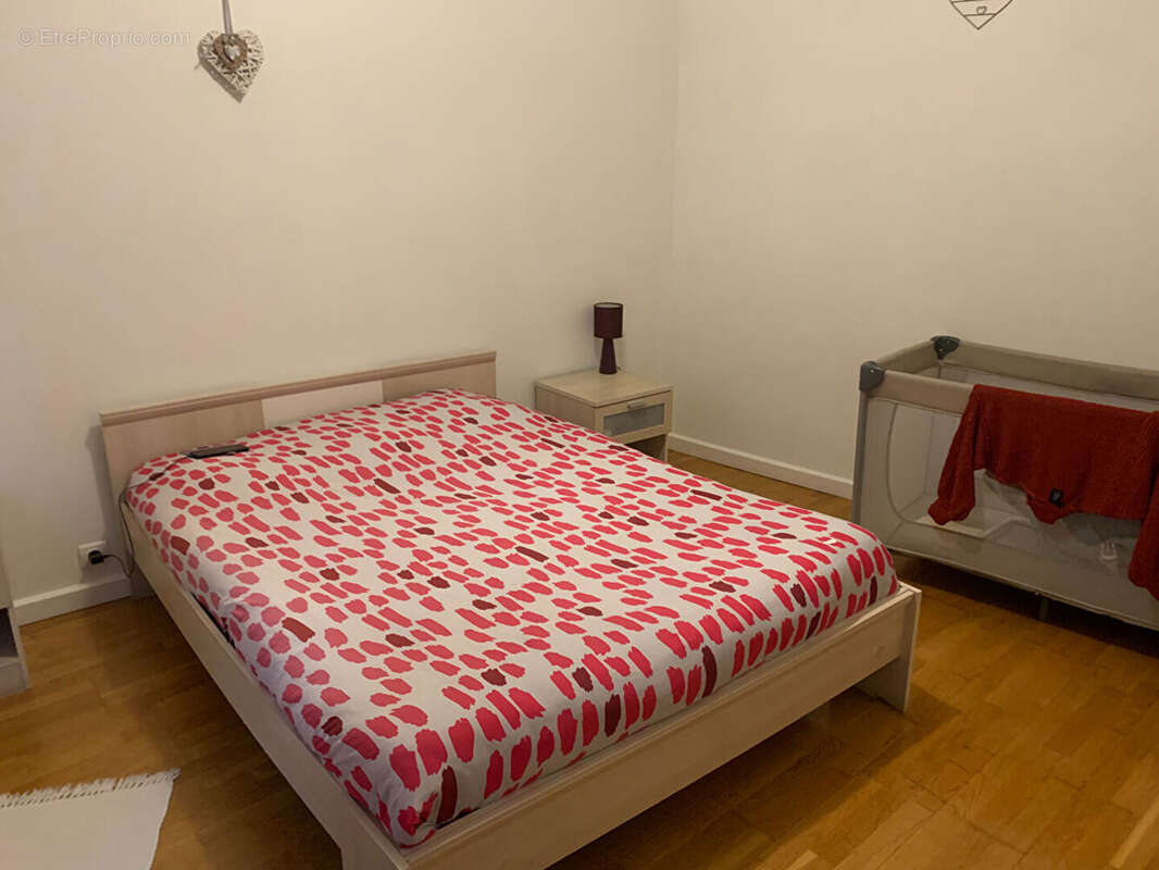 Appartement à LE PERRAY-EN-YVELINES