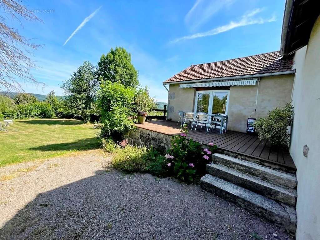 Maison à DUN-LES-PLACES