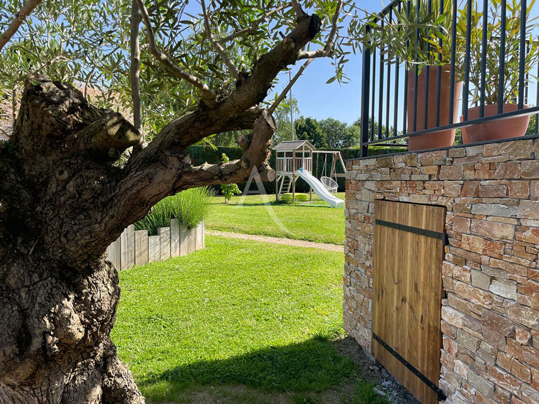Maison à LANDERONDE