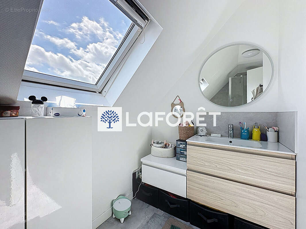 Maison à FRANQUEVILLE-SAINT-PIERRE