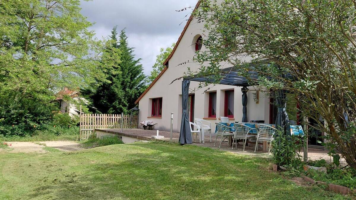 Photo 1 - Maison à CHARLIEU