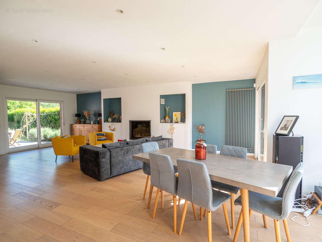 Maison à SAINGHIN-EN-MELANTOIS