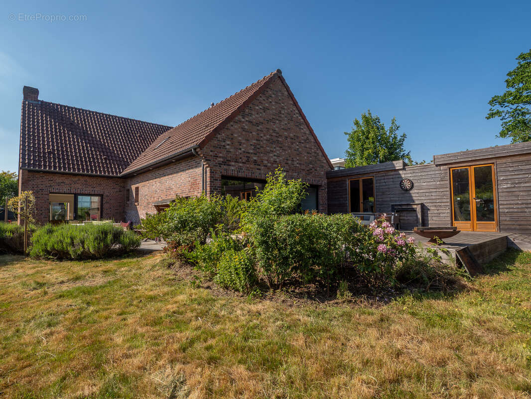 Maison à SAINGHIN-EN-MELANTOIS