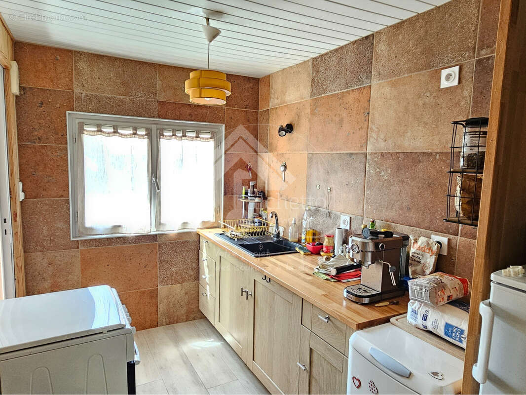 Maison à JALIGNY-SUR-BESBRE