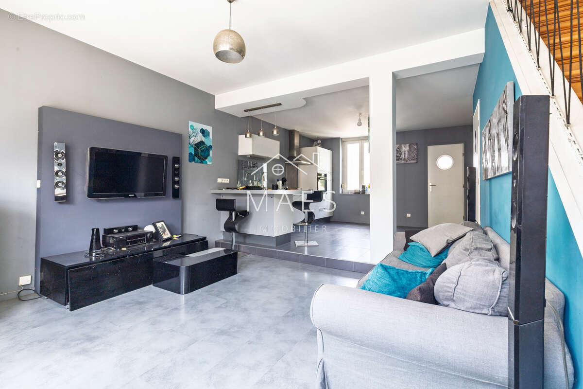 Maison à WAMBRECHIES