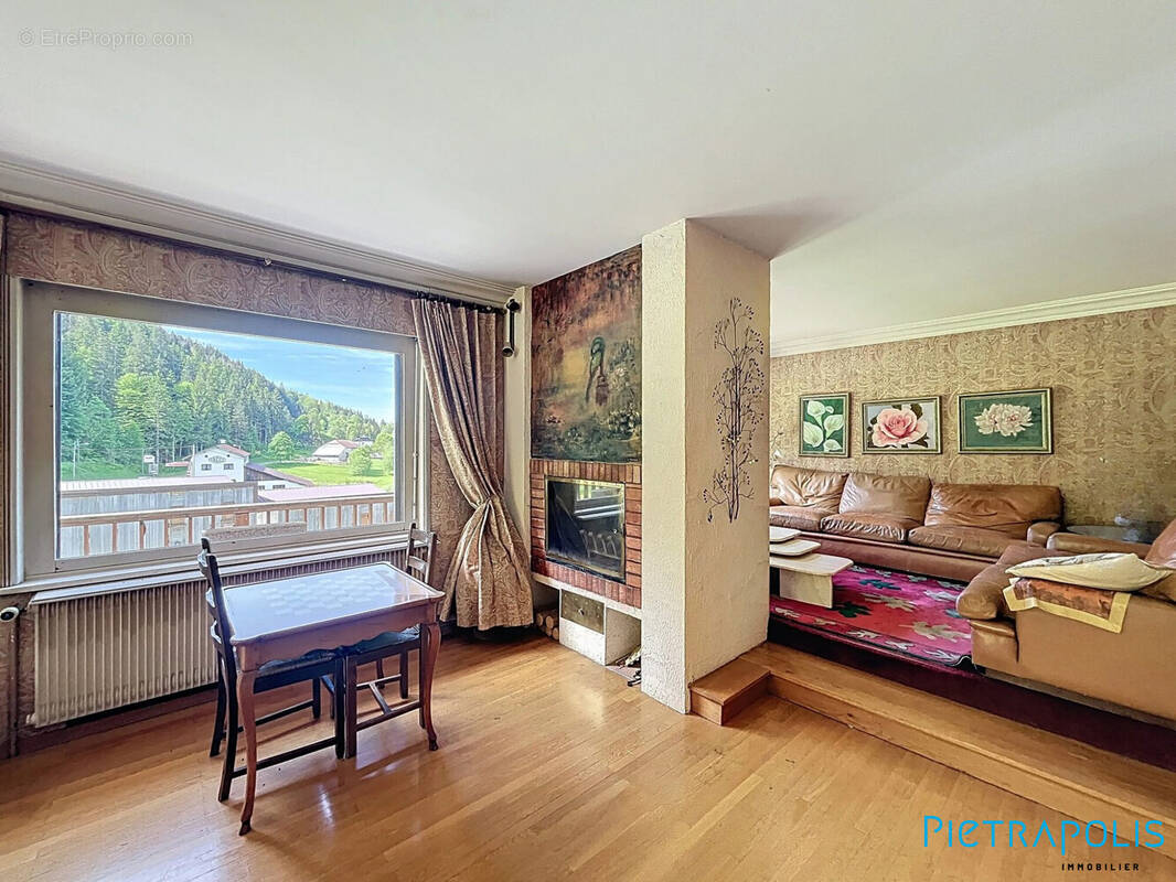 Appartement à LELEX