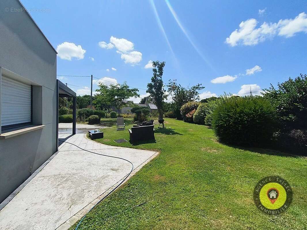 Maison à PLOUER-SUR-RANCE