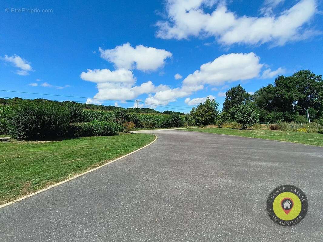 Maison à PLOUER-SUR-RANCE