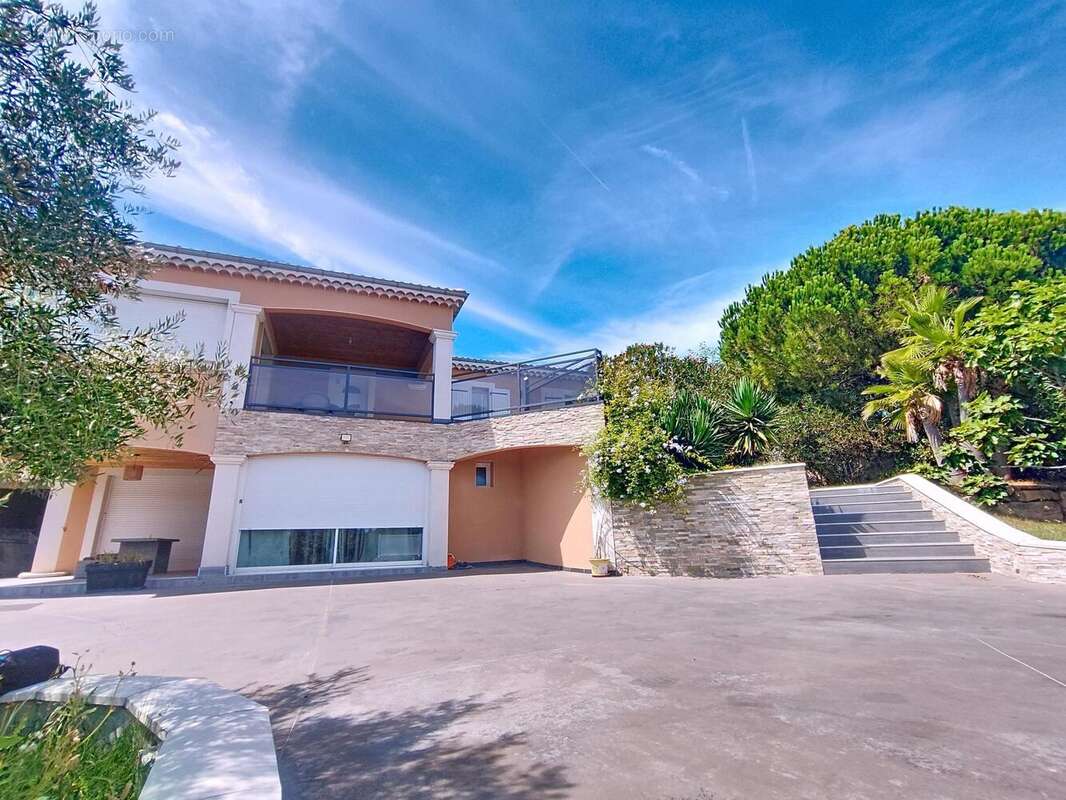 Photo 2 - Maison à LE TEIL