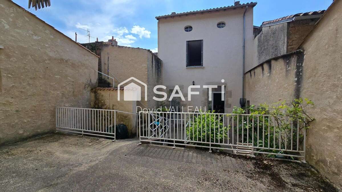 Photo 2 - Maison à MONTMORILLON