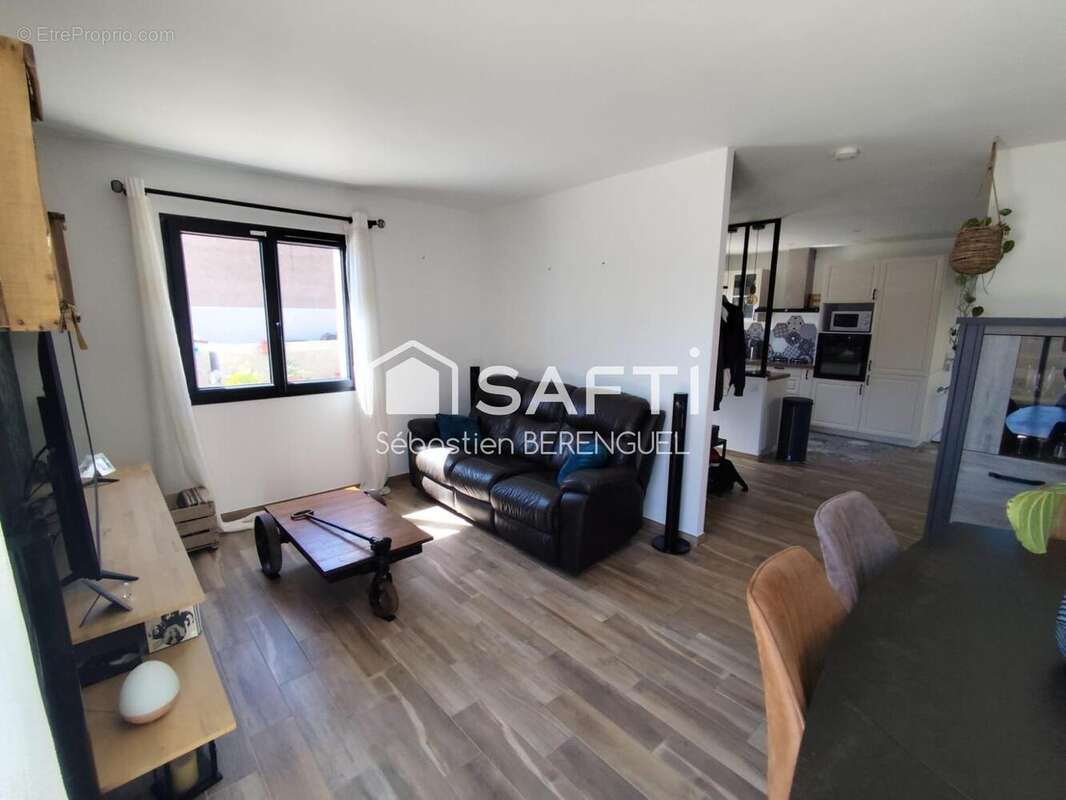 Photo 2 - Maison à MONTAGNAC