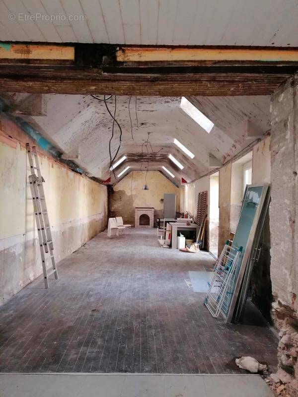 Commerce à NIVILLAC