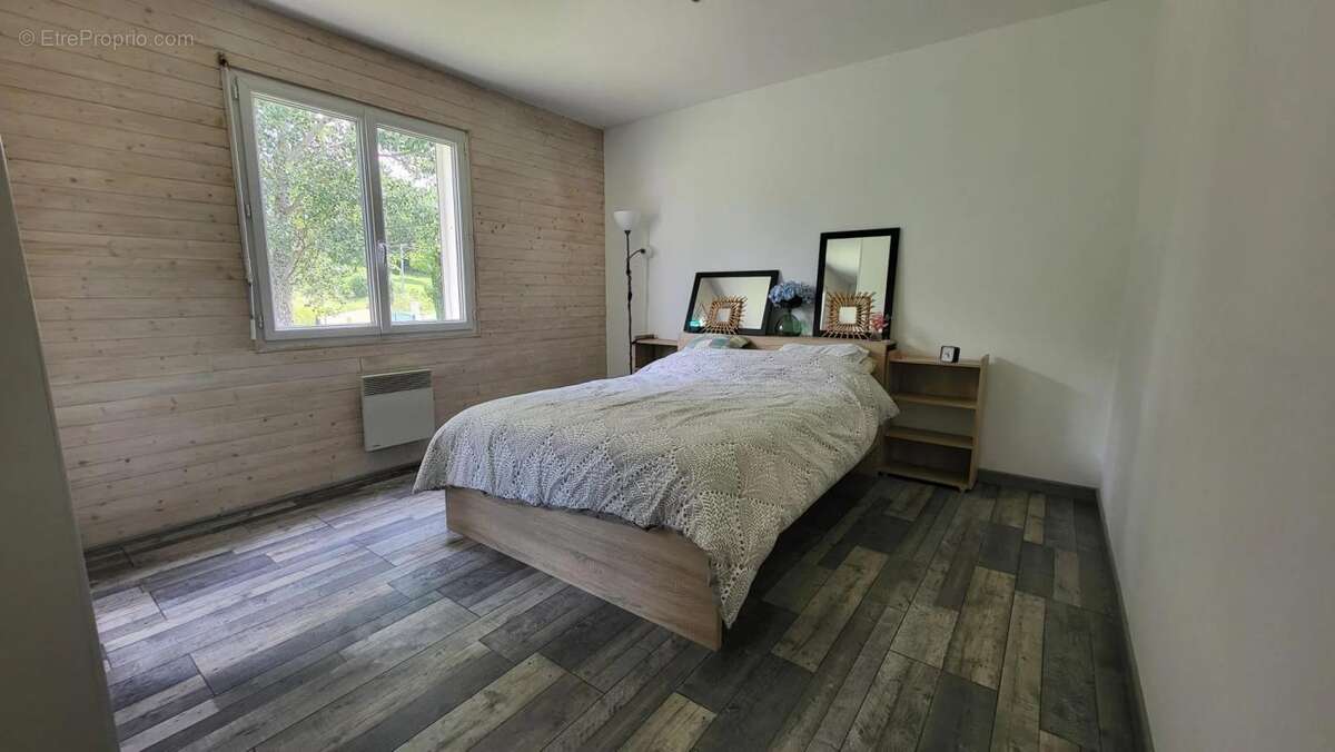 Maison à RAZAC-DE-SAUSSIGNAC