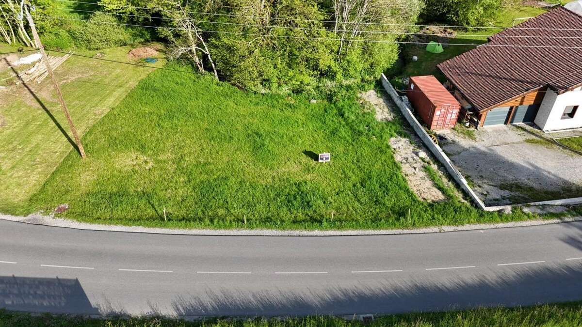 Terrain à THOLLON-LES-MEMISES