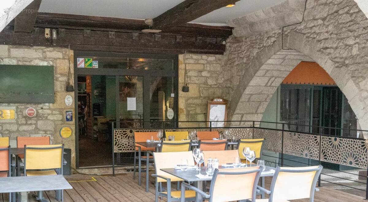 Commerce à MONFLANQUIN