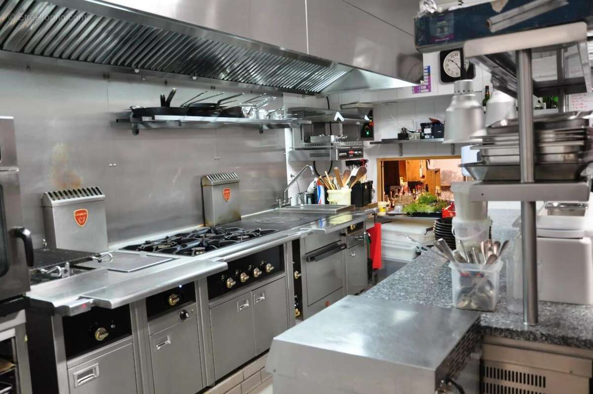 Commerce à MONFLANQUIN