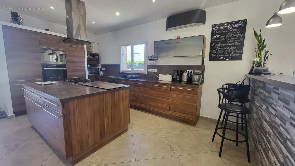 Maison à LAMONZIE-SAINT-MARTIN