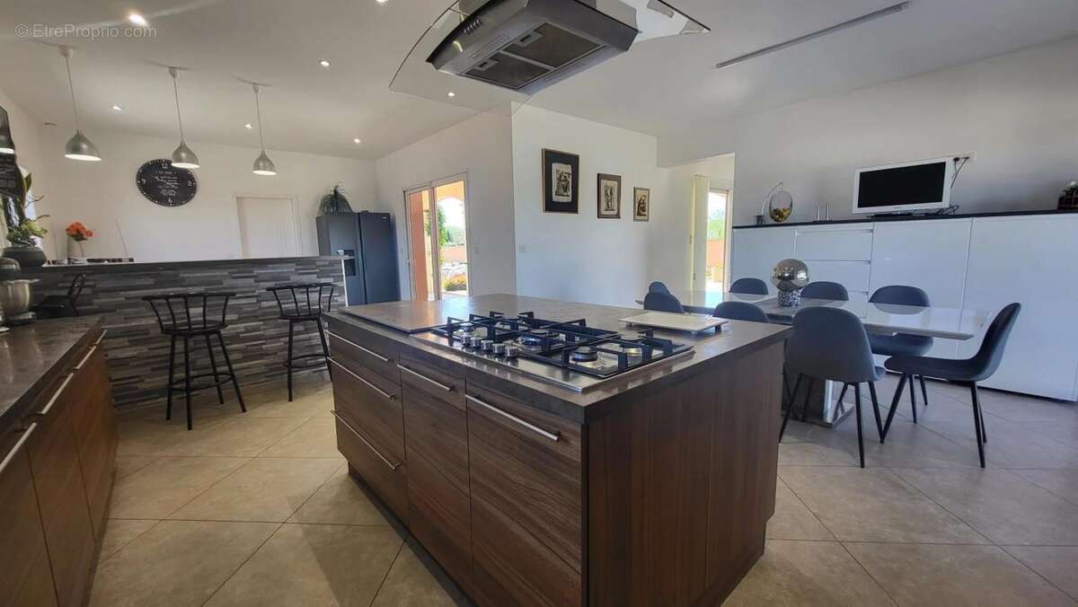 Maison à LAMONZIE-SAINT-MARTIN