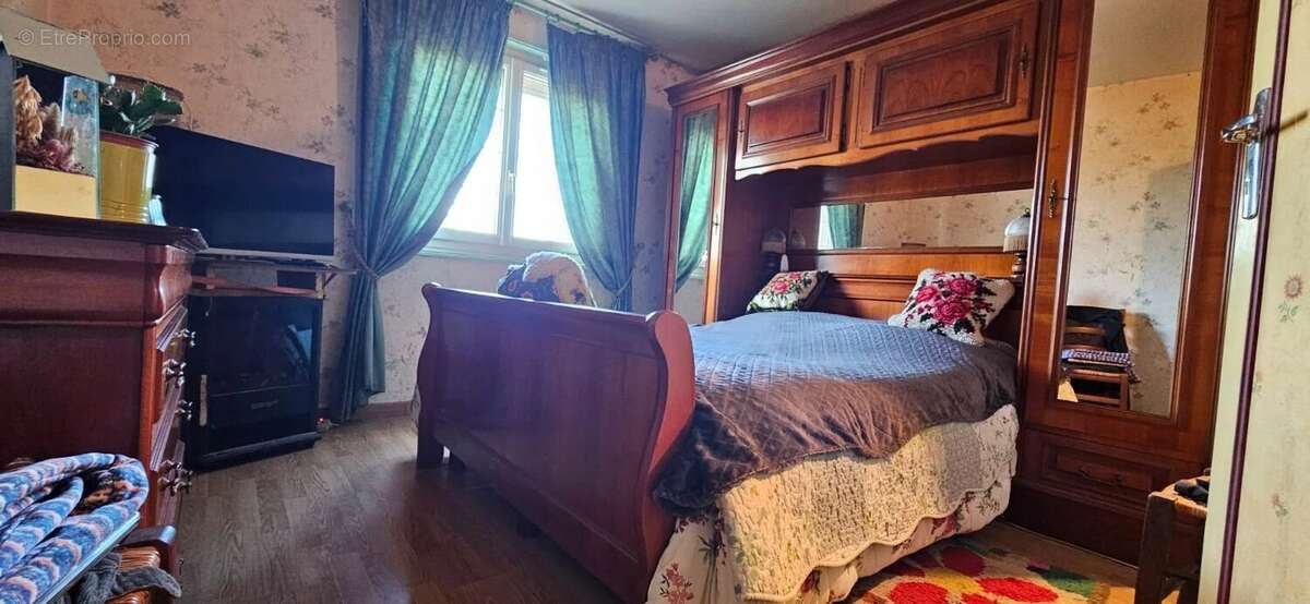 Maison à RAZAC-DE-SAUSSIGNAC