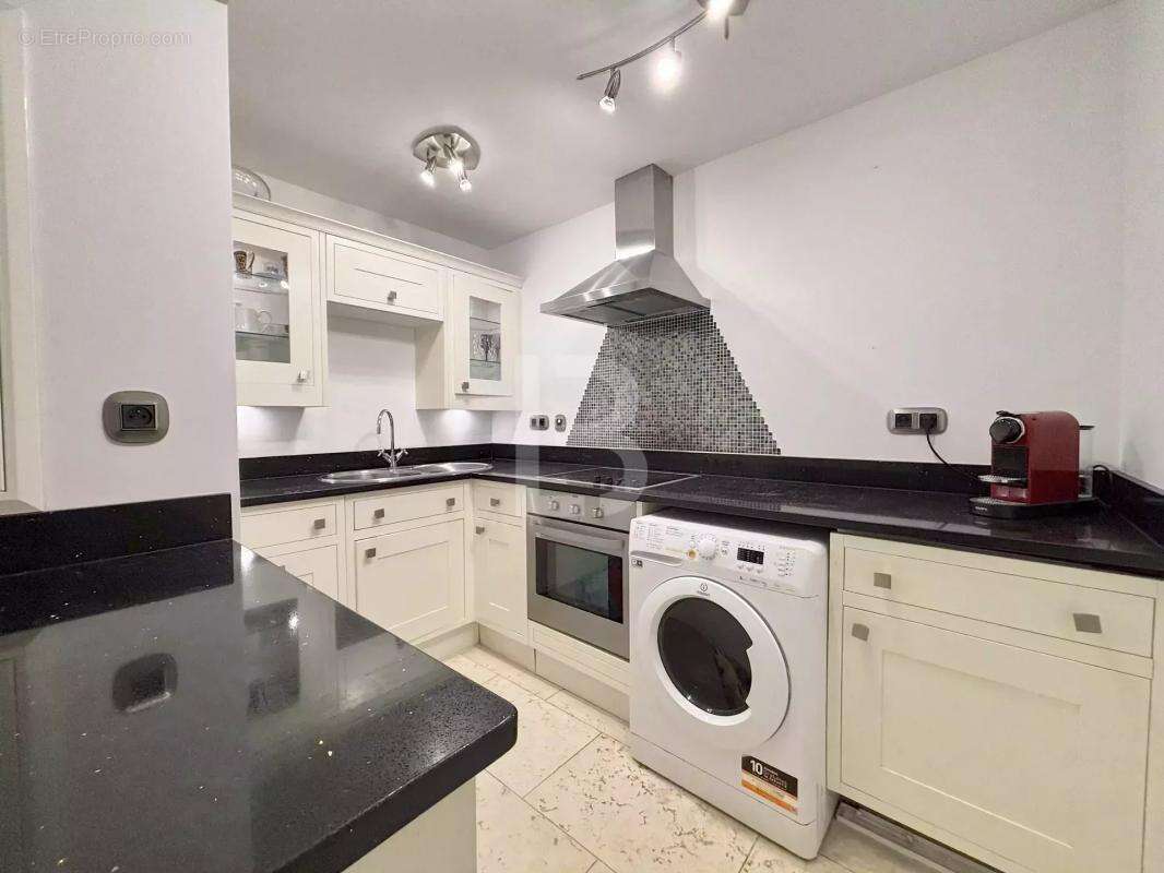 Maison à TOURRETTES-SUR-LOUP