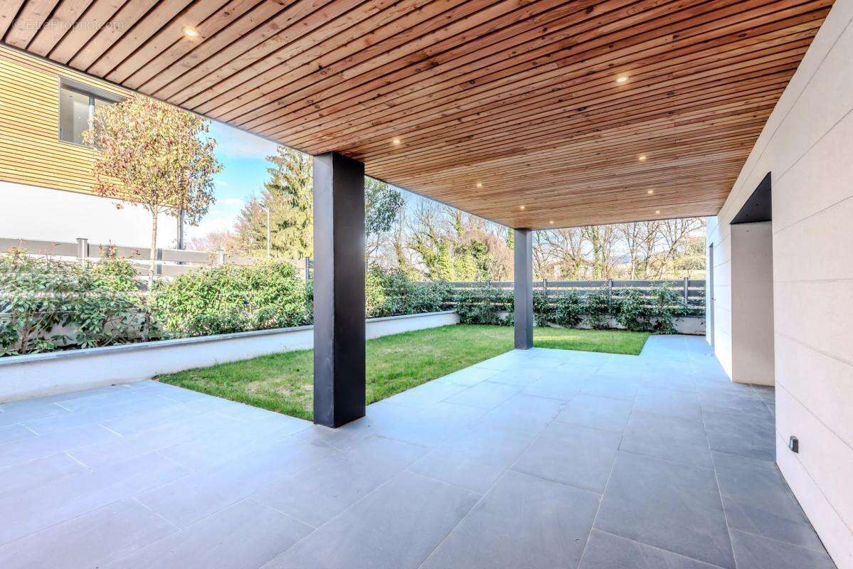 Appartement à NEUVECELLE