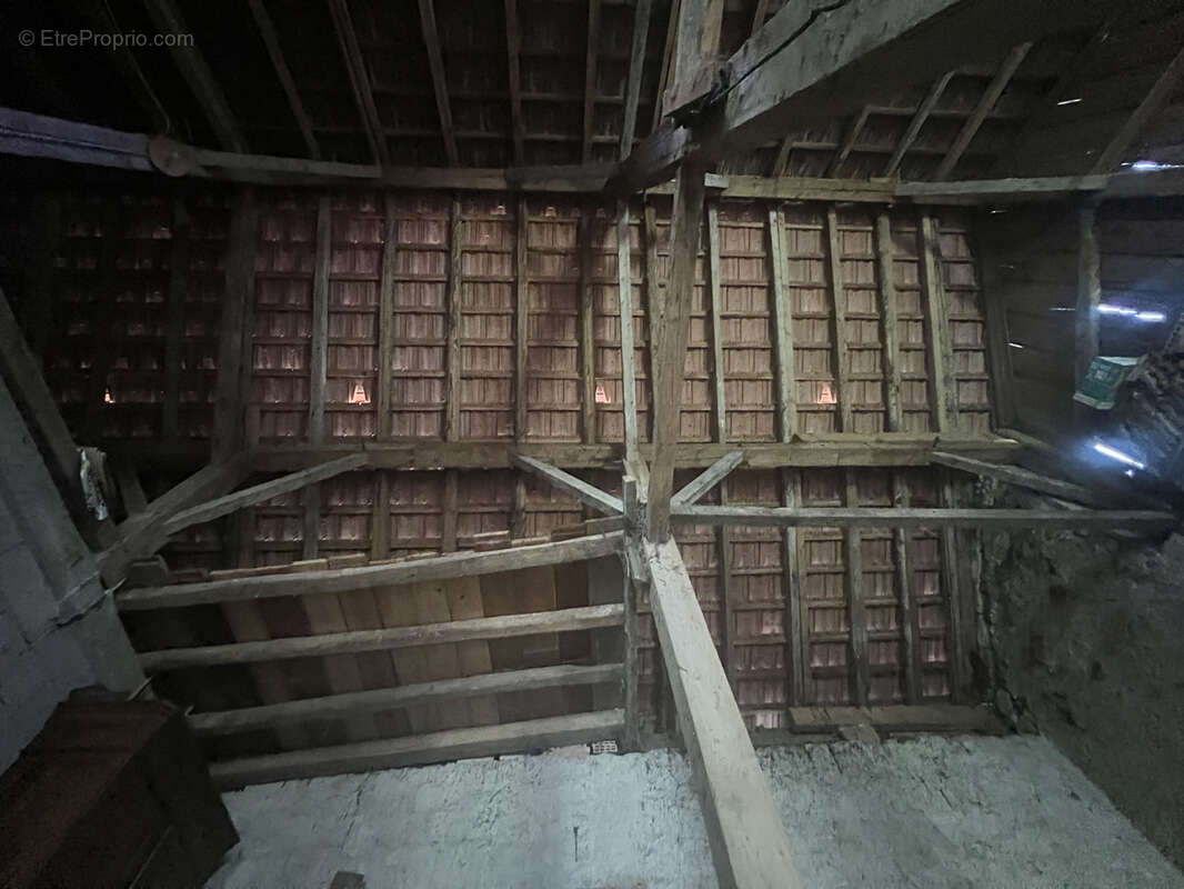 Maison à TERNUAY-MELAY-ET-SAINT-HILAIRE