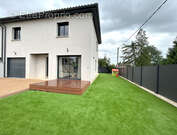 Maison à MONTMERLE-SUR-SAONE