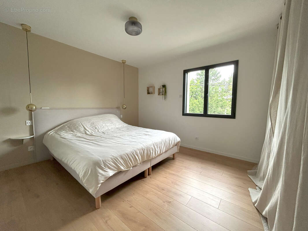 Maison à MONTMERLE-SUR-SAONE