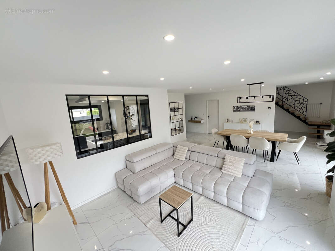 Maison à HENOUVILLE