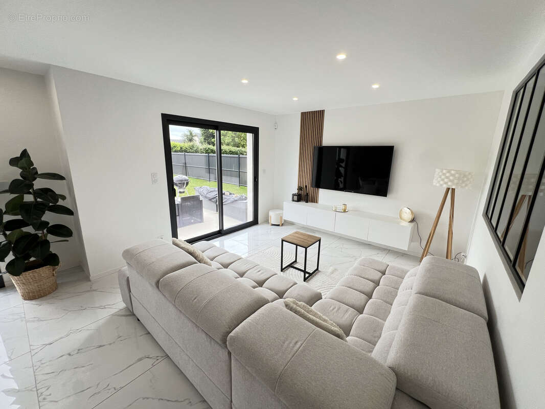 Maison à HENOUVILLE