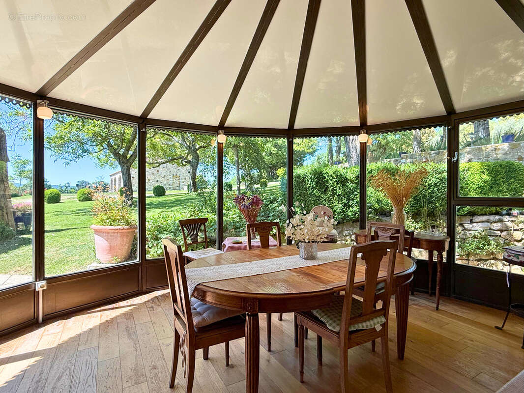 Maison à SAINT-MICHEL-L'OBSERVATOIRE