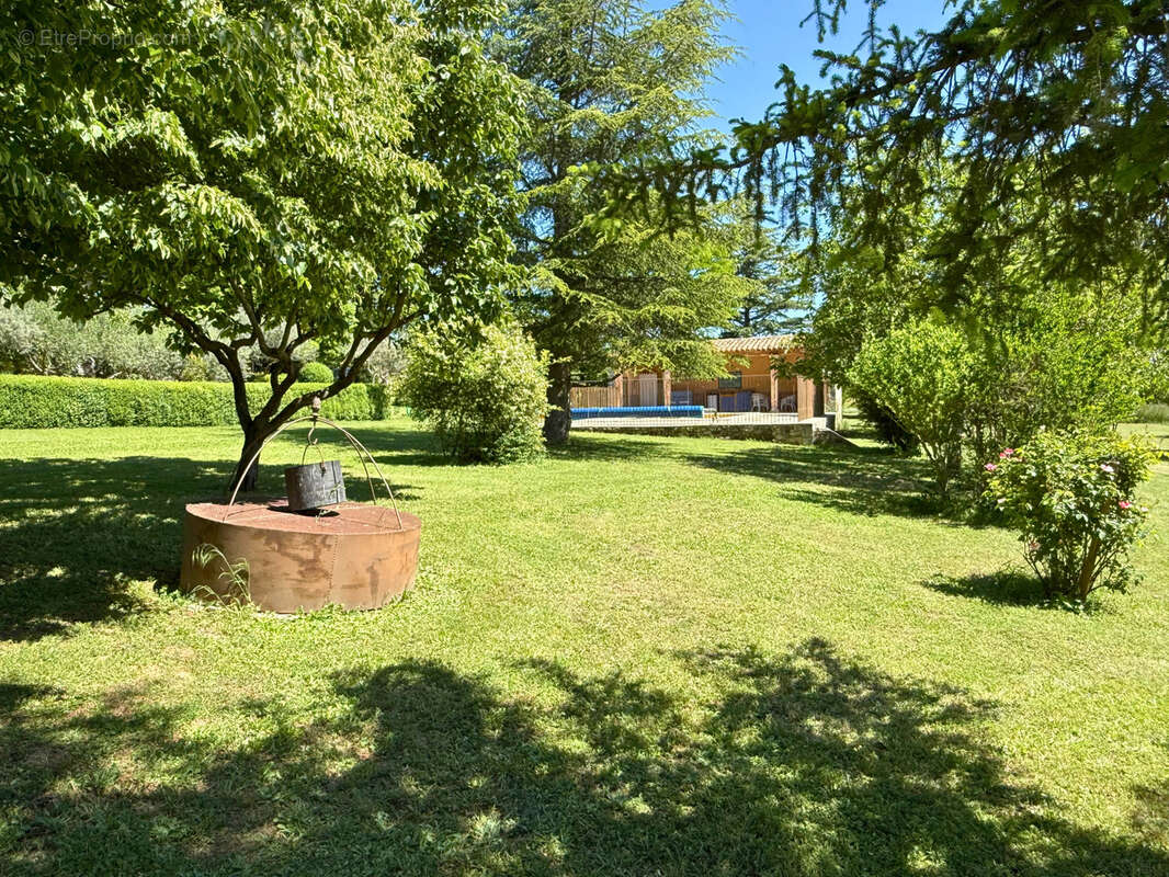 Maison à SAINT-MICHEL-L'OBSERVATOIRE