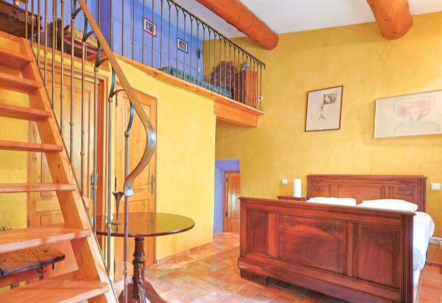 Maison à SAINT-MICHEL-L'OBSERVATOIRE