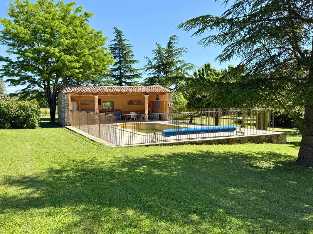 Maison à SAINT-MICHEL-L'OBSERVATOIRE