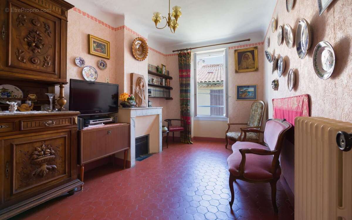 Maison à SAINTE-TULLE