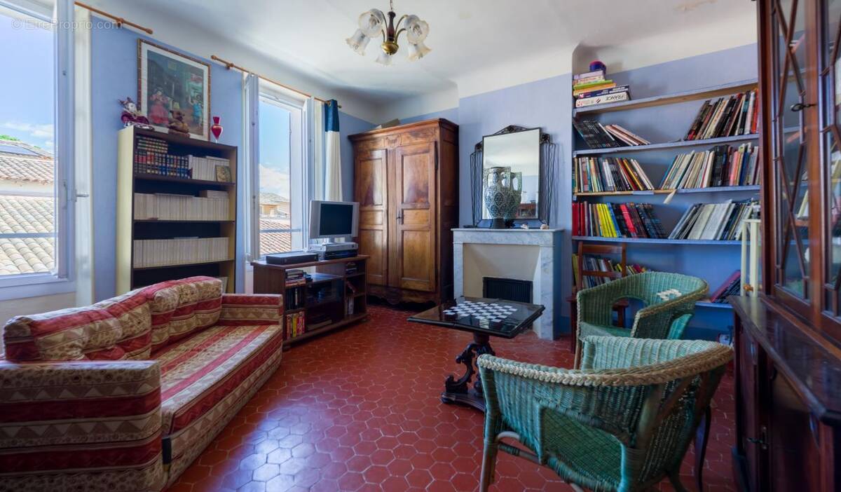 Maison à SAINTE-TULLE