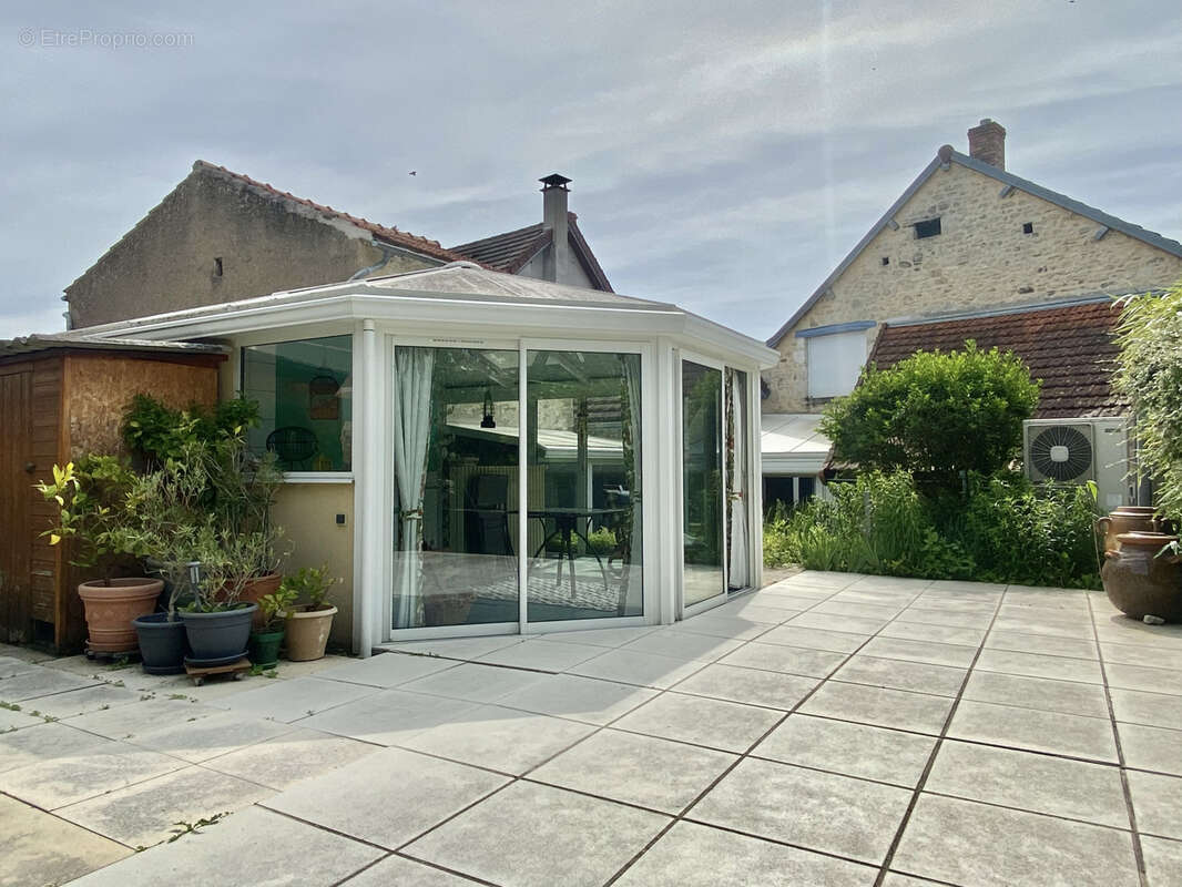 Maison à SAINT-BONNET-DE-ROCHEFORT