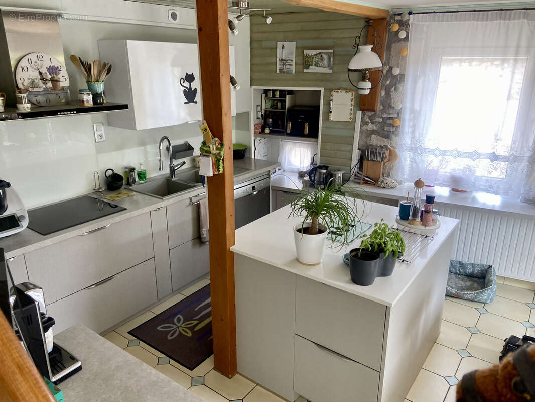 Maison à SAINT-BONNET-DE-ROCHEFORT