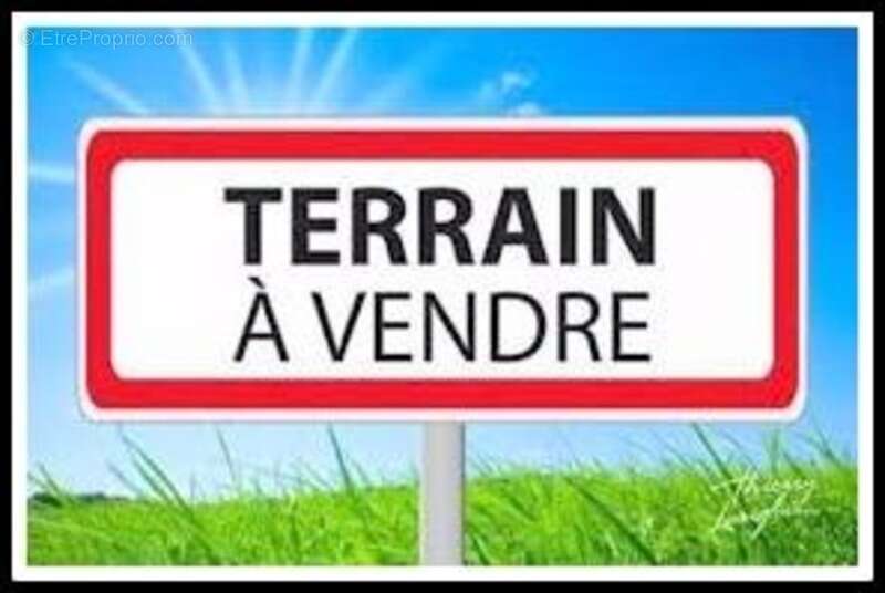 Terrain à LA TURBALLE