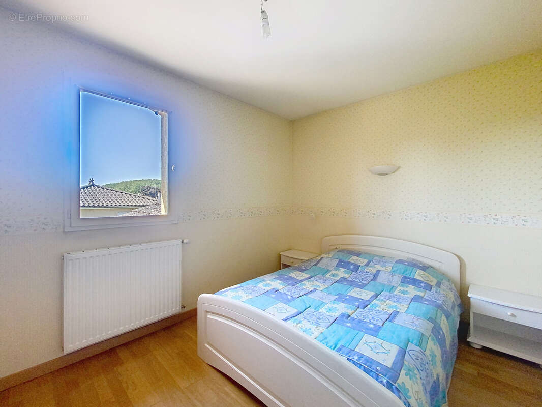 Maison à MONTMERLE-SUR-SAONE