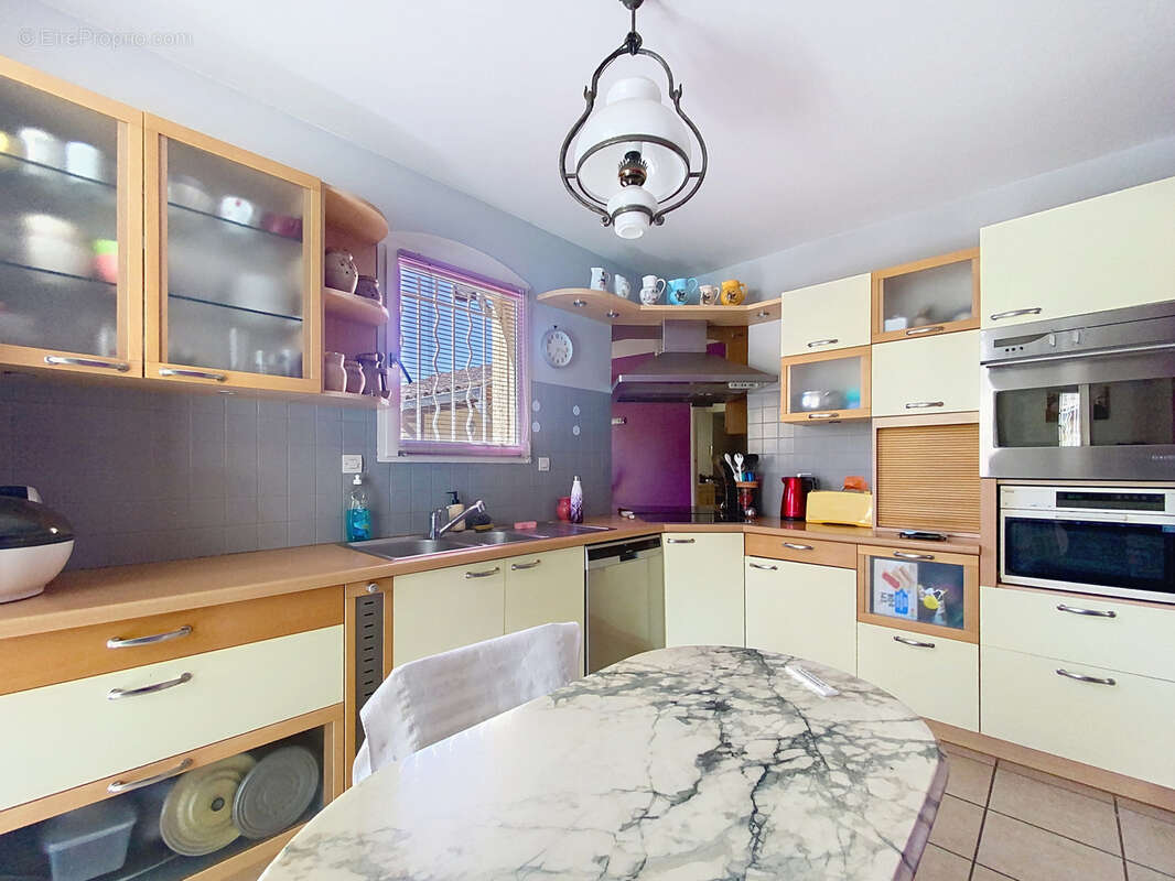 Maison à MONTMERLE-SUR-SAONE