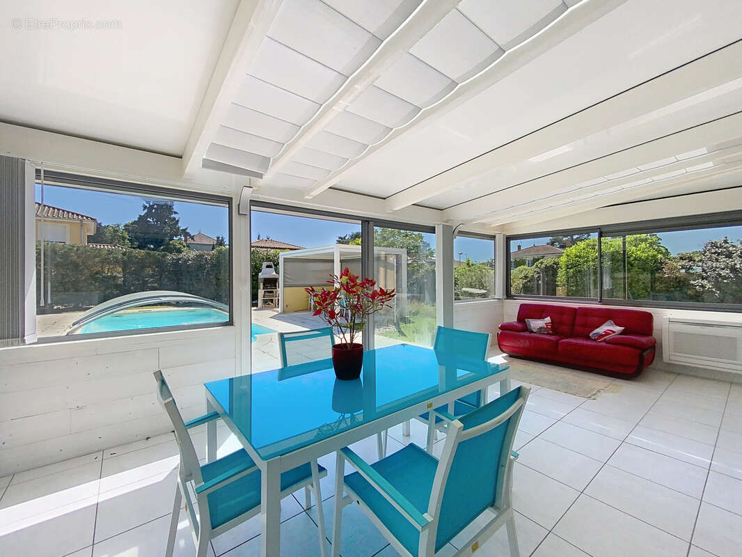 Maison à MONTMERLE-SUR-SAONE