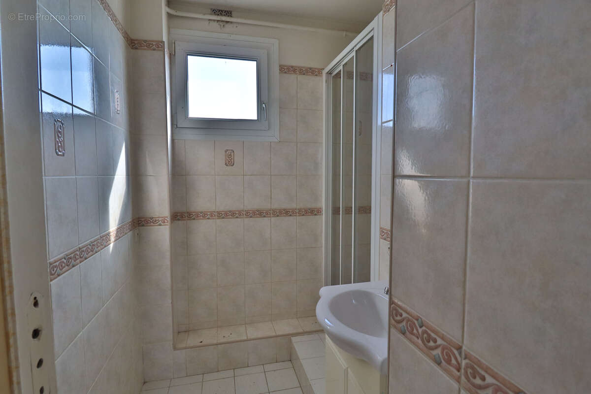 Appartement à LA CHAPELLE-SAINT-LUC