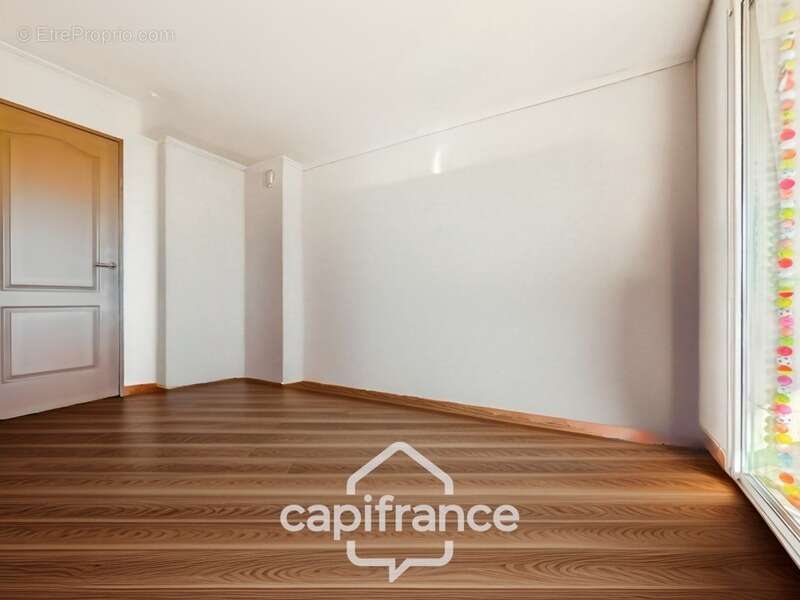 Appartement à MALLEMORT